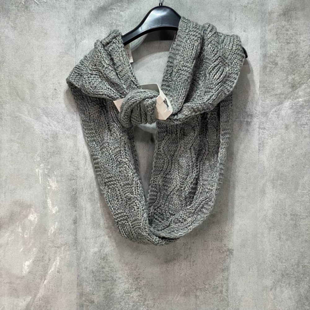 Melrose & Market Women's Grey Heather Cable Kit Infinity Loop Scarf SZ OS